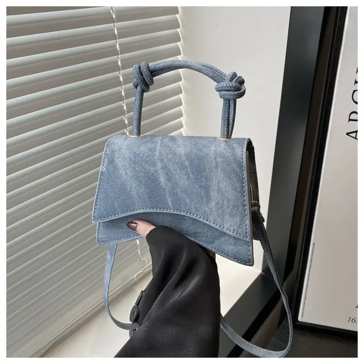 Women's Western Style Shoulder Bag 2024 Autumn Grey — feature 21