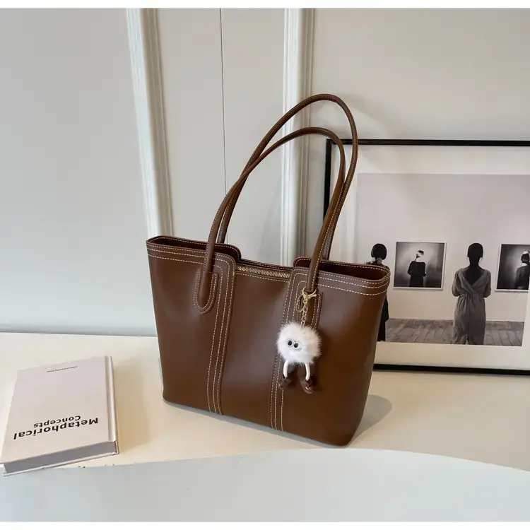 Women's Tan Leather Commuter Shoulder Bag 2024 New Style — feature 29