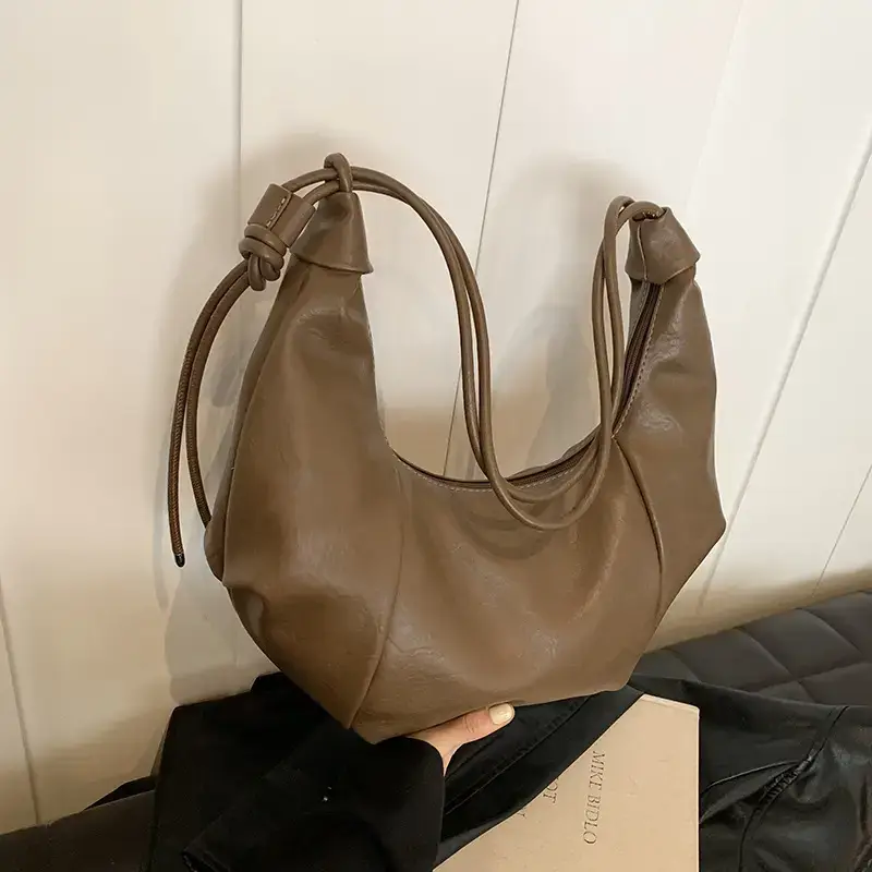 Vintage Brown Leather Shoulder Bag for Women - Image 6