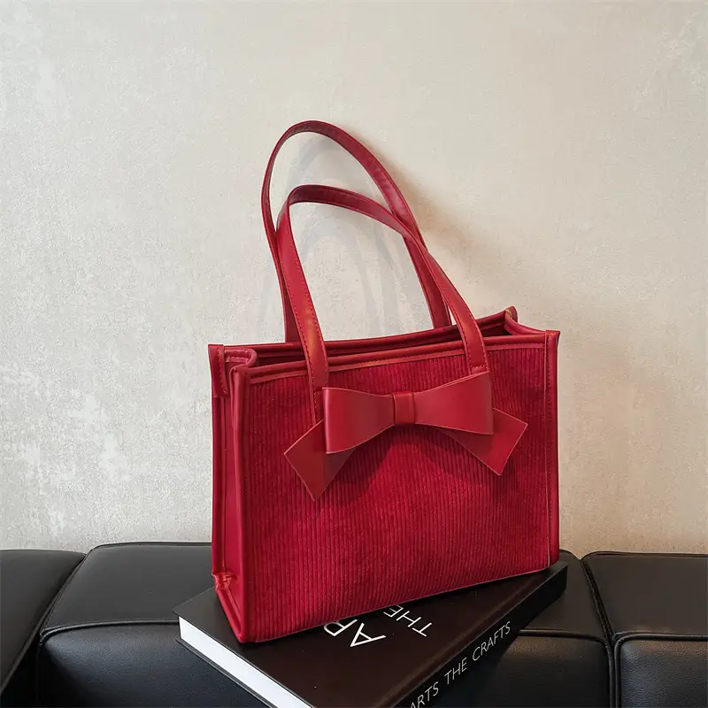 Red Large Capacity Women's Shoulder Bag - Image 4