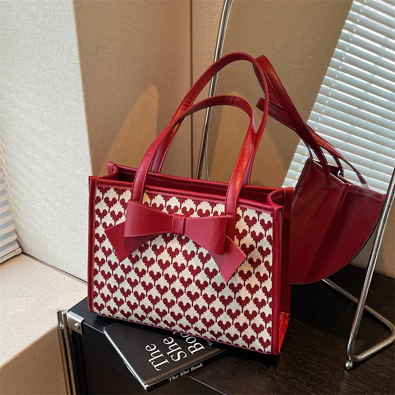 Red Large Capacity Women's Shoulder Bag - Image 5