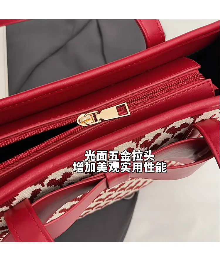 Red Large Capacity Women's Shoulder Bag — feature 6