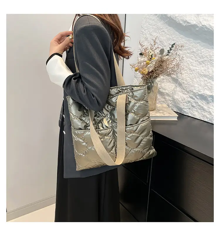 2024 Winter Women's Puffer Handbags Silver Black Gold — feature 14