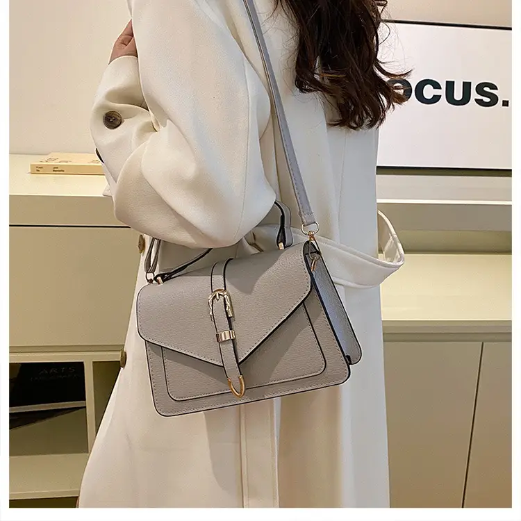 Black Vintage Women's Shoulder Bag 2024 — feature 25