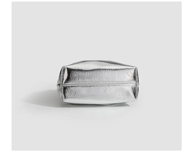 2026 Silver Pleated Cloud Bag with Chain Crossbody — feature 23