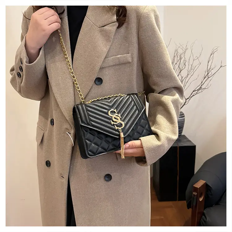 Korean Style White Chain Crossbody Bag for Women — feature 14