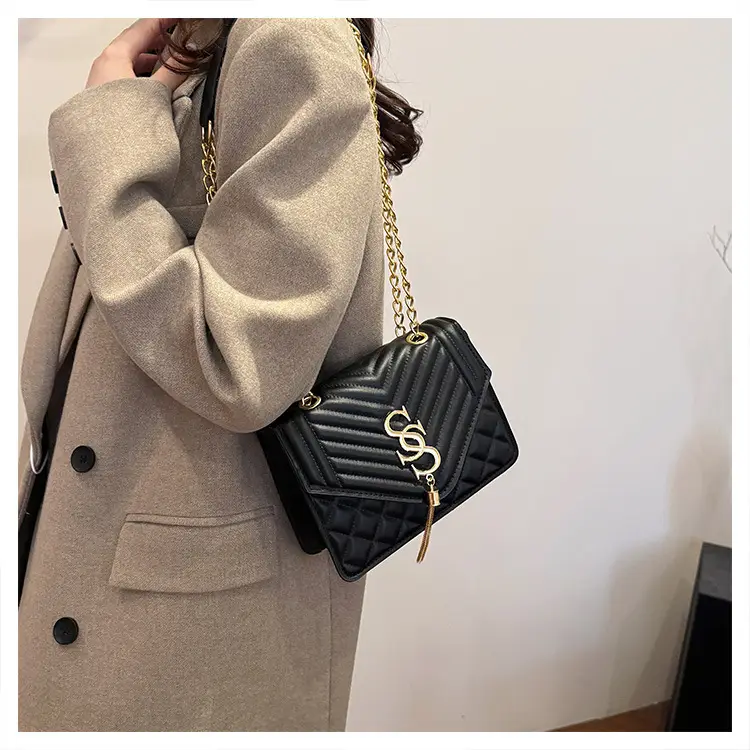 Korean Style White Chain Crossbody Bag for Women — feature 16
