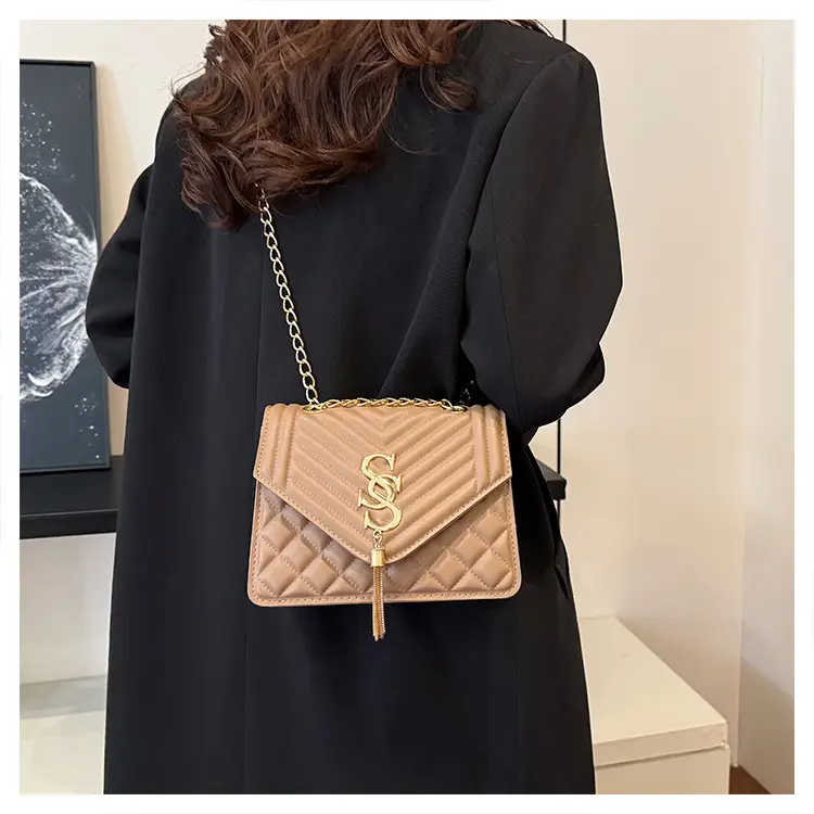 Korean Style White Chain Crossbody Bag for Women — feature 19