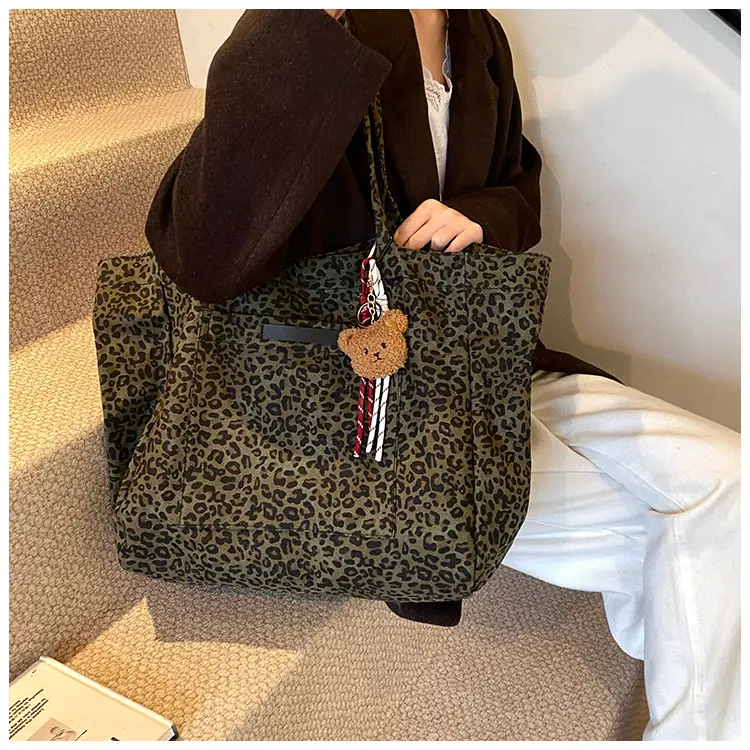 Leopard Print Women's Large Shoulder Tote Bag 2024 — feature 10