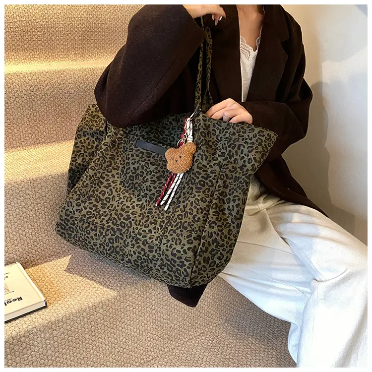Leopard Print Women's Large Shoulder Tote Bag 2024 — feature 11