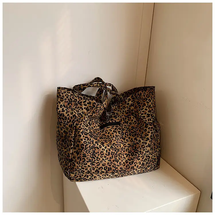 Leopard Print Women's Large Shoulder Tote Bag 2024 — feature 17