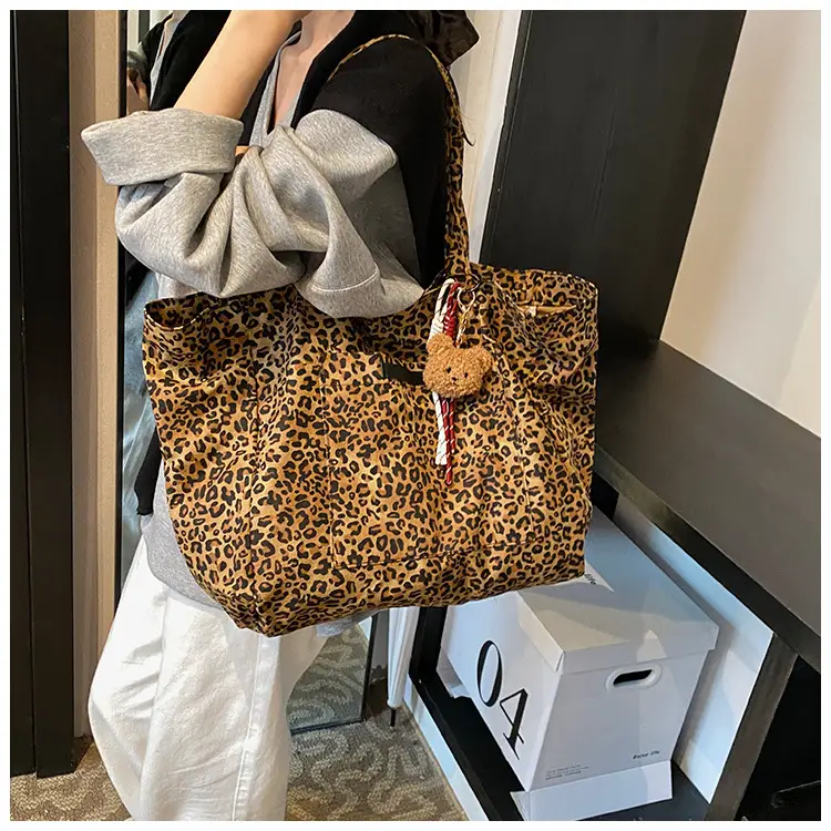 Leopard Print Women's Large Shoulder Tote Bag 2024 — feature 6