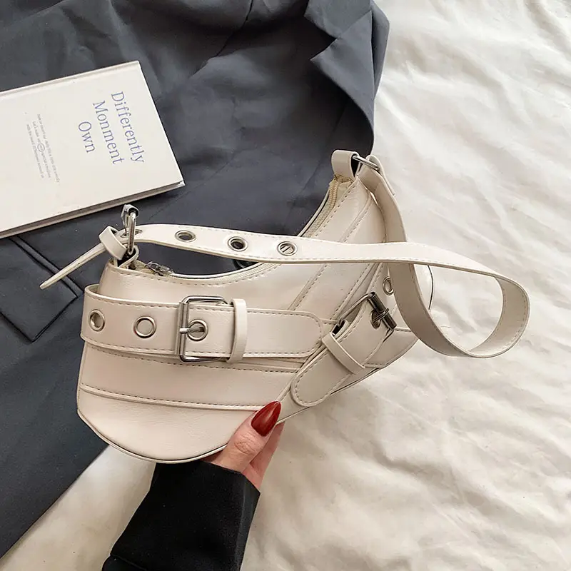 Vintage Silver Metallic Shoulder Bag for Women 2024 - Image 4