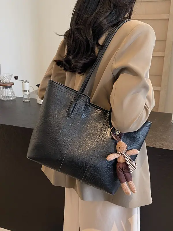 Women's Beige Leather Shoulder Bag with Bow Decor - Image 9