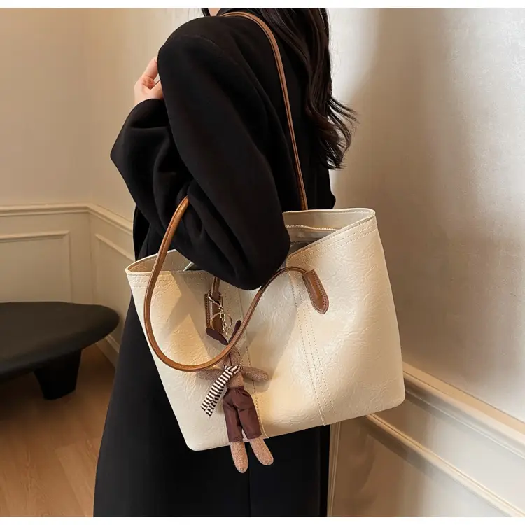 Women's Beige Leather Shoulder Bag with Bow Decor — feature 19