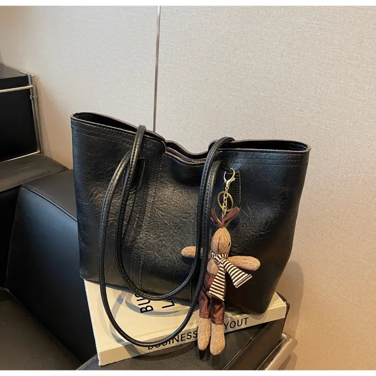 Women's Beige Leather Shoulder Bag with Bow Decor — feature 23