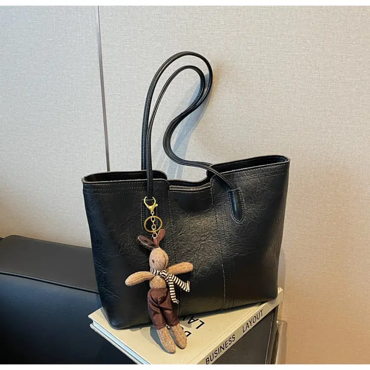Women's Beige Leather Shoulder Bag with Bow Decor — feature 24