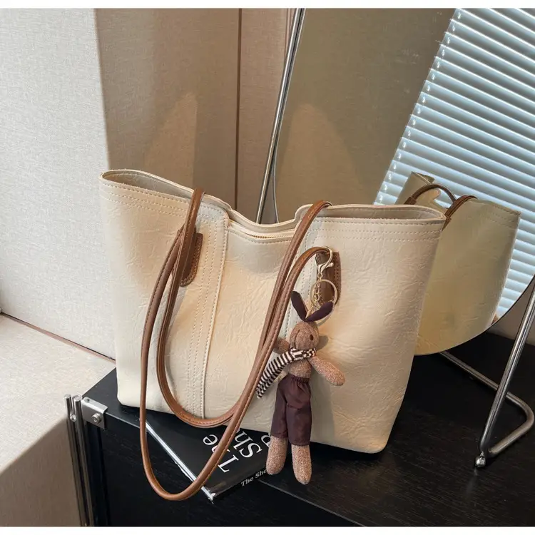 Women's Beige Leather Shoulder Bag with Bow Decor — feature 27
