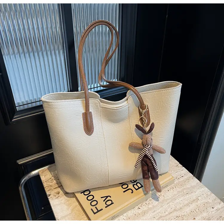 Women's Beige Leather Shoulder Bag with Bow Decor — feature 28