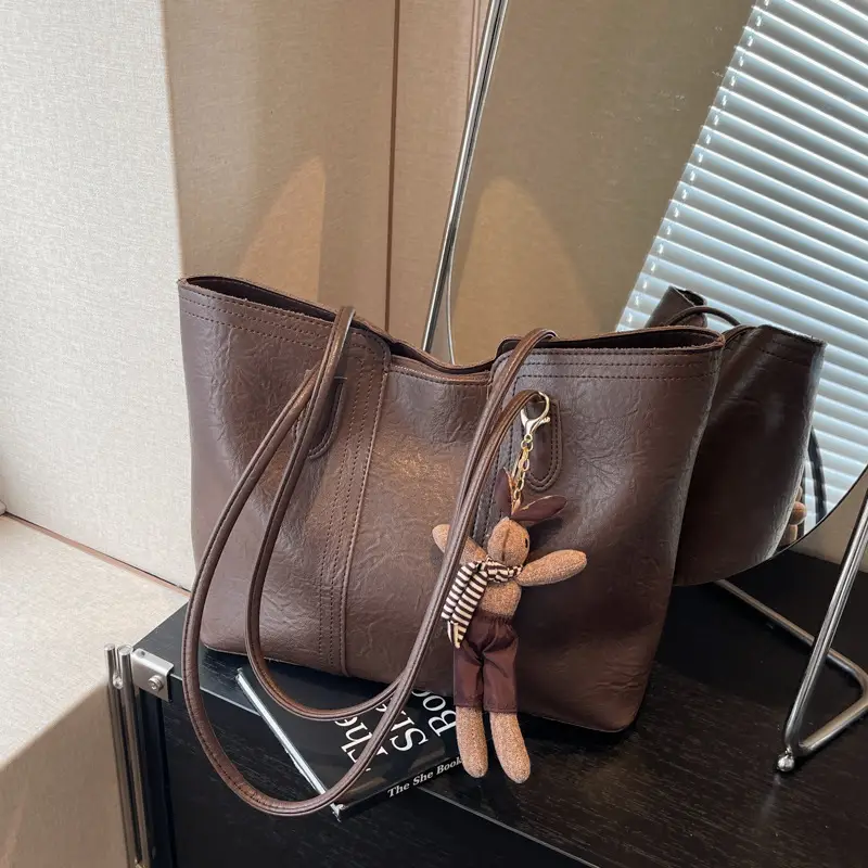 Women's Beige Leather Shoulder Bag with Bow Decor - Image 2
