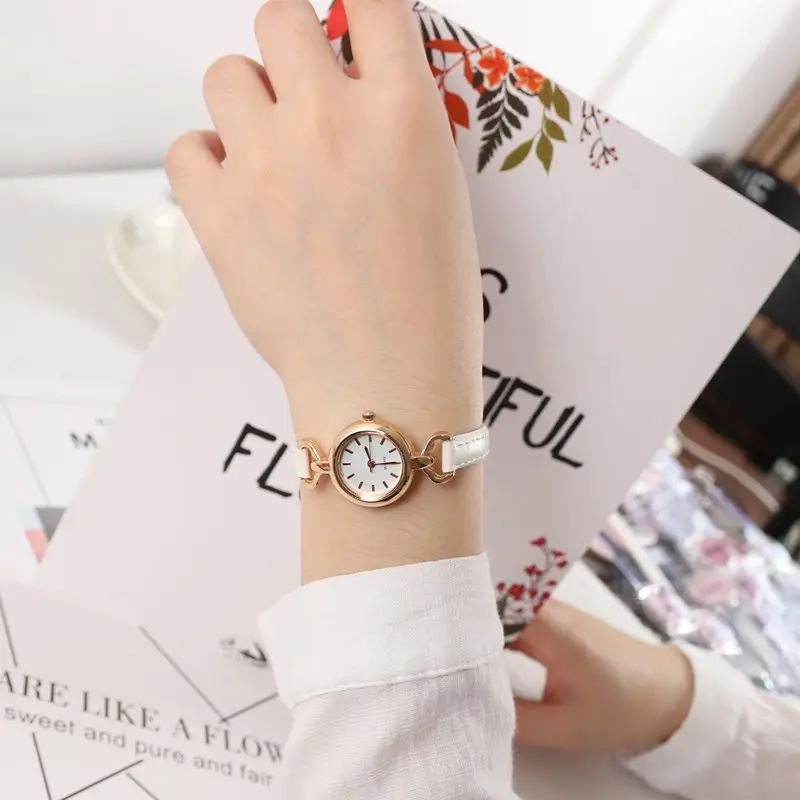 Women's Korean Style Round Watch Small Fashionable