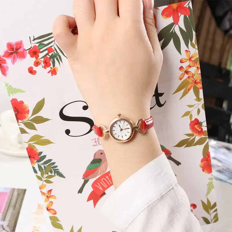 Women's Korean Style Round Watch Small Fashionable