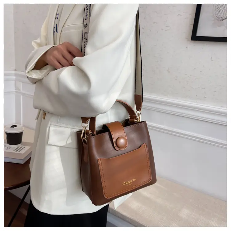 Black Vintage Bucket Bag for Women 2024 New Arrival — feature 17