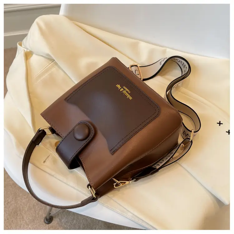 Black Vintage Bucket Bag for Women 2024 New Arrival — feature 26
