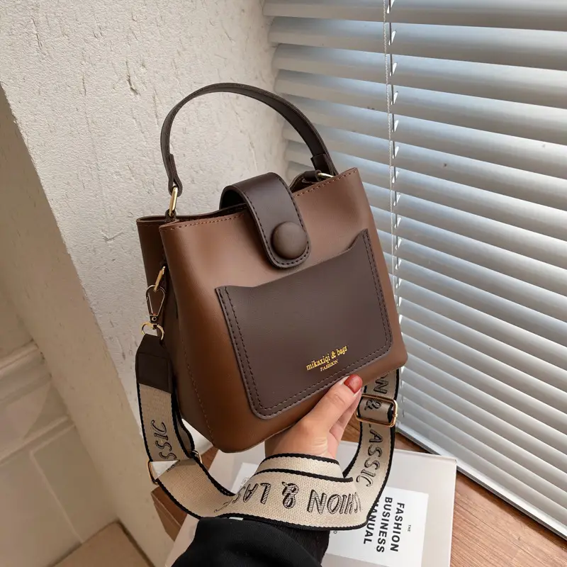 Black Vintage Bucket Bag for Women 2024 New Arrival - Image 3