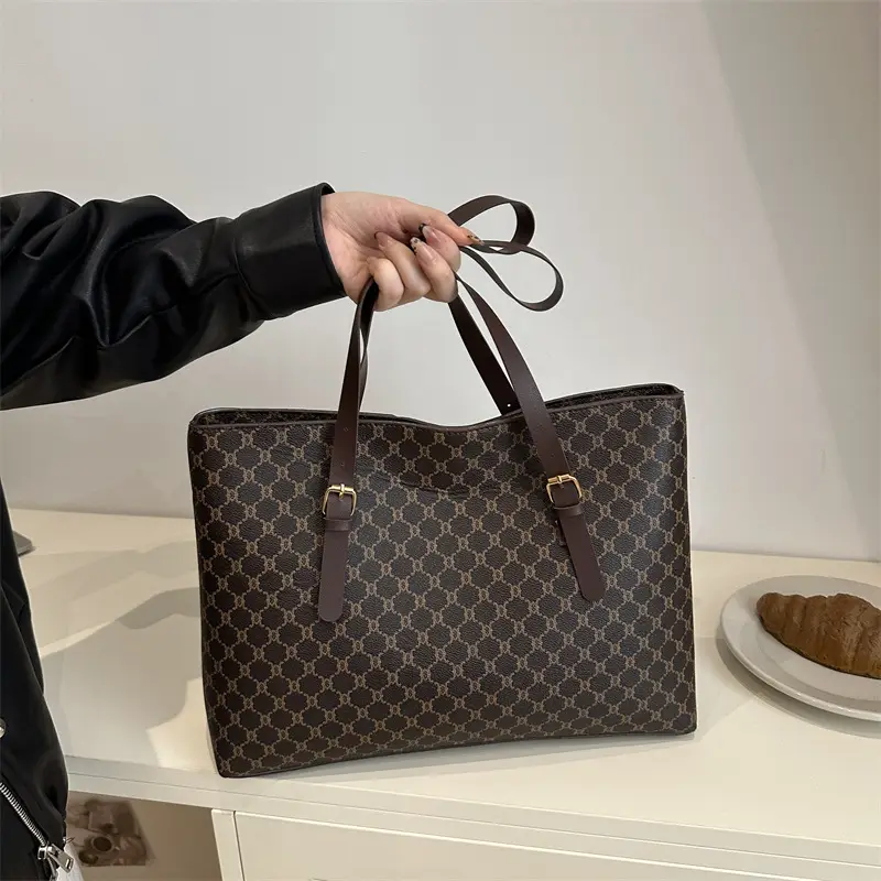 Women's Large Capacity Shoulder Bag Brown Monogram Pattern - Image 5