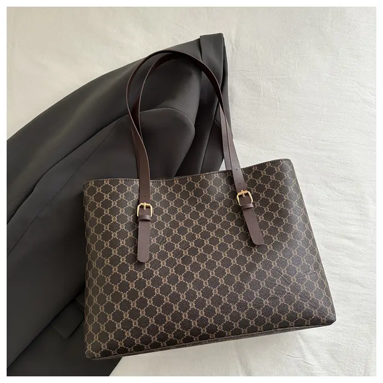 Women's Large Capacity Shoulder Bag Brown Monogram Pattern — feature 13