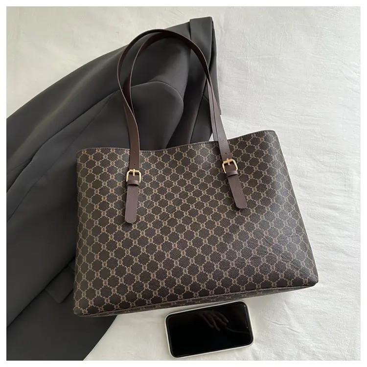 Women's Large Capacity Shoulder Bag Brown Monogram Pattern — feature 14