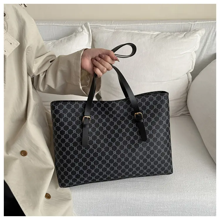 Women's Large Capacity Shoulder Bag Brown Monogram Pattern - Image 2