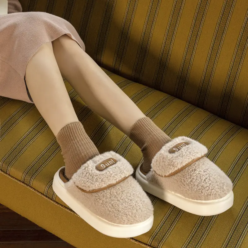 New Style Baotou Cotton Slippers for Women, Winter Couple Style, Comfortable, Warm, Thickened, Suitable for Outdoor Wear, Home Leisure Slippers, Cotton Slippers