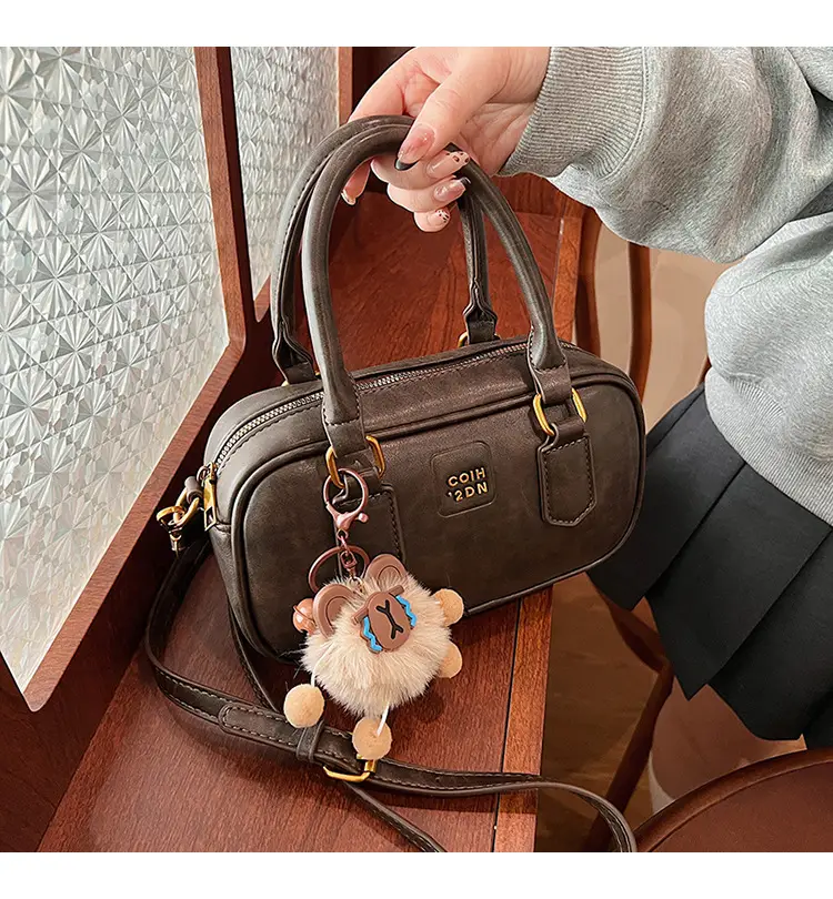Women's British Retro Shoulder Crossbody Bag Brown 2024 — feature 2