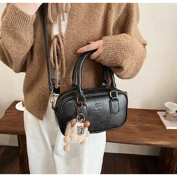 Women's British Retro Shoulder Crossbody Bag Brown 2024 — feature 25