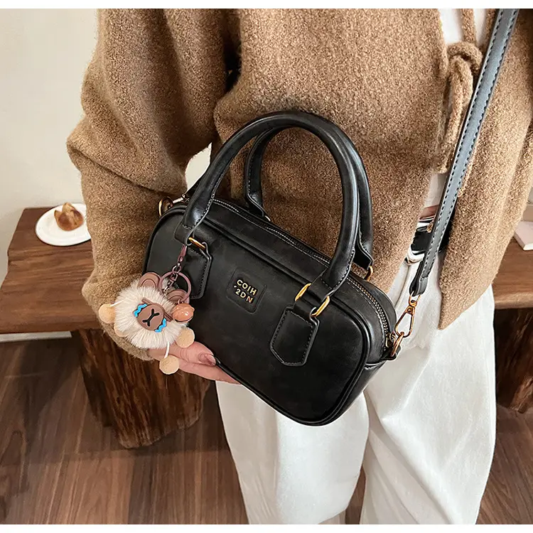 Women's British Retro Shoulder Crossbody Bag Brown 2024 — feature 26