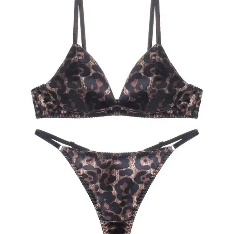 French Triangle Cup Bra Leopard Print No Steel Ring Glow Surface - Image 13