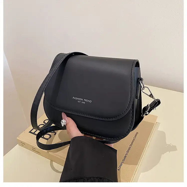Small Black Shoulder Crossbody Bag for Women 2024 Winter — feature 30