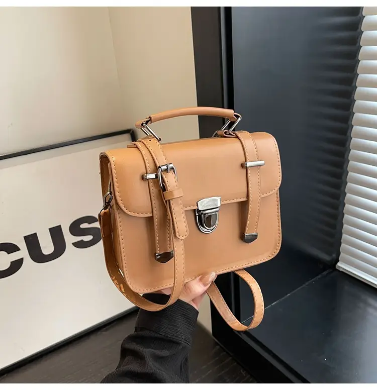 Vintage Women's Textured Shoulder Bag Brown 2024 - Image 2