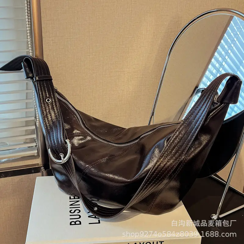 Women's Brown Croc Texture Shoulder Bag 2026 - Image 8