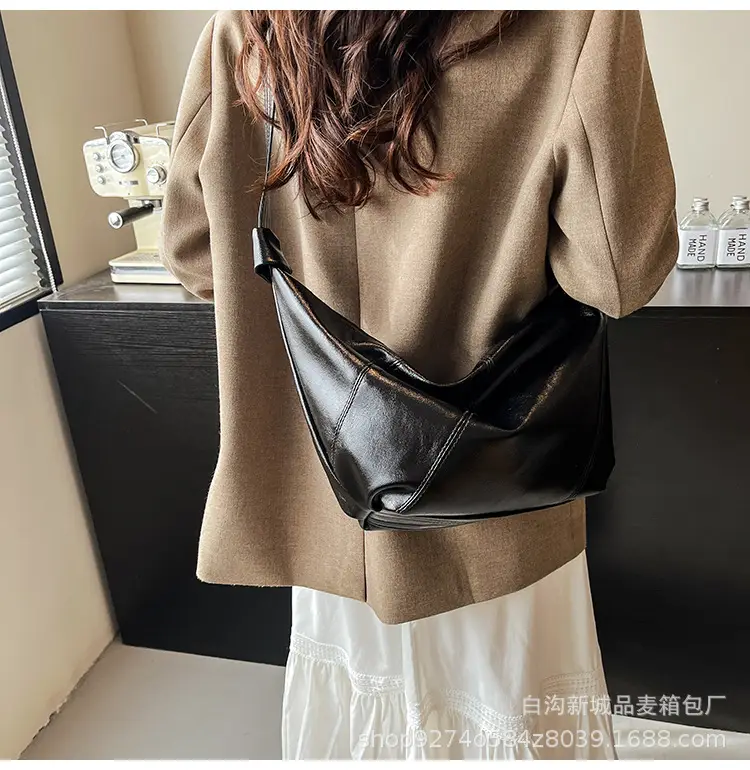 Women's Brown Croc Texture Shoulder Bag 2026 — feature 21