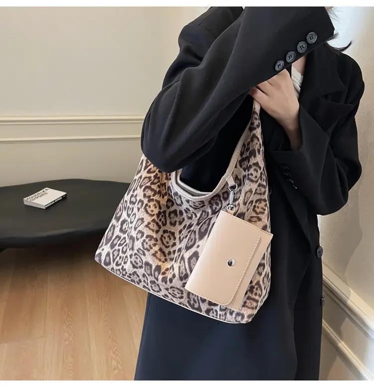 Leopard Print Large Shoulder Bag Women 2024 Winter — feature 13