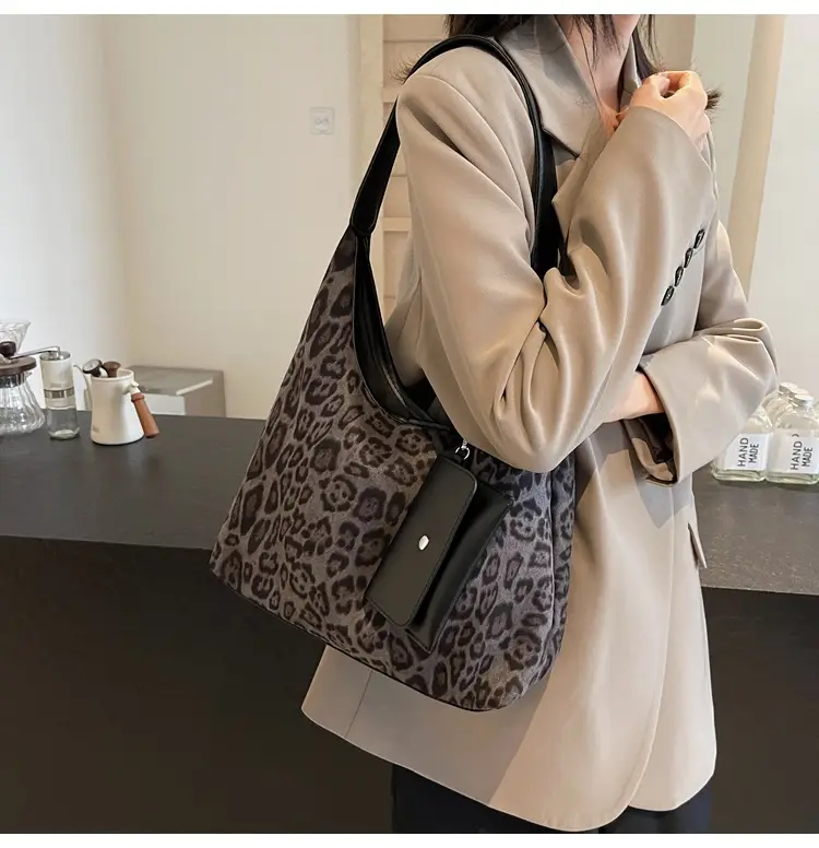 Leopard Print Large Shoulder Bag Women 2024 Winter — feature 22