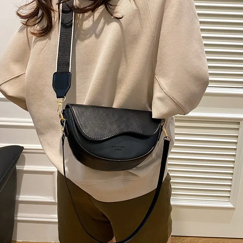 Black Textured Crossbody Bag for Women 2024 - Image 6