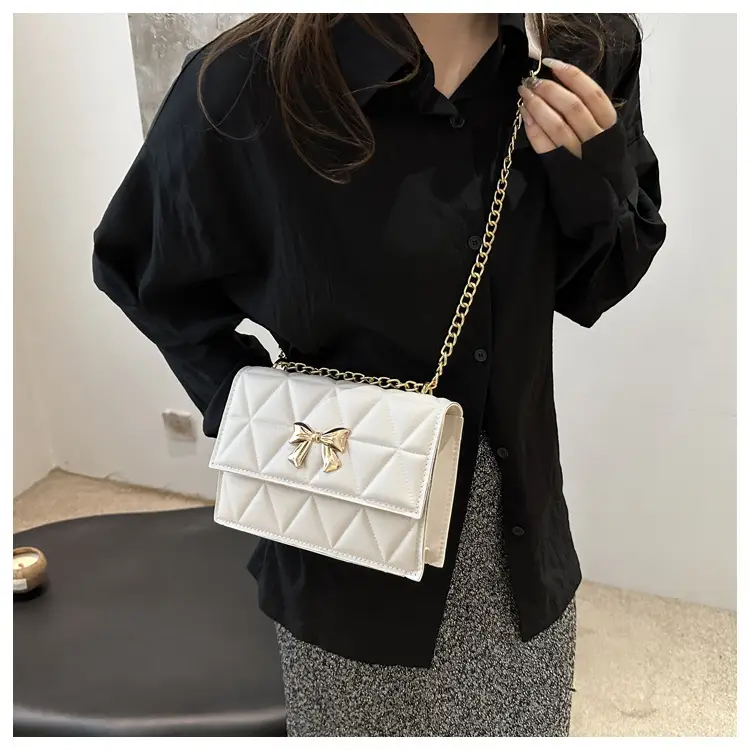 Pink Quilted Chain Shoulder Bag for Women 2025 — feature 11