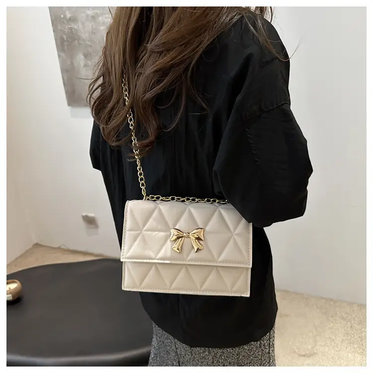 Pink Quilted Chain Shoulder Bag for Women 2025 — feature 12