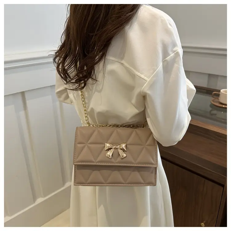Pink Quilted Chain Shoulder Bag for Women 2025 — feature 15