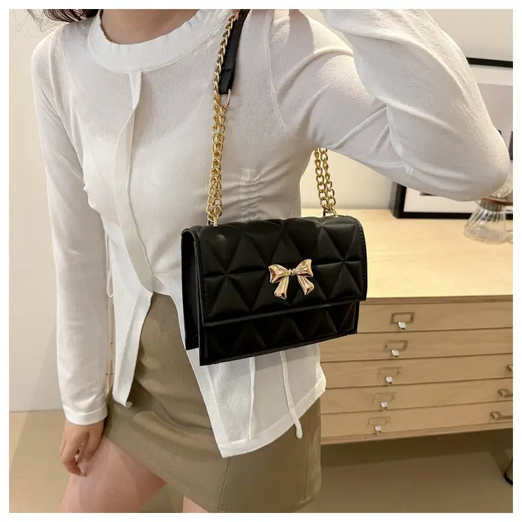 Pink Quilted Chain Shoulder Bag for Women 2025 — feature 19