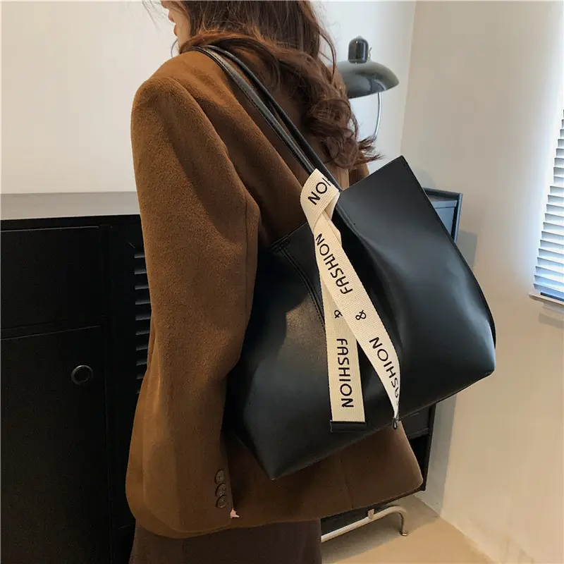 Large Capacity Women's Brown Shoulder Tote Bag